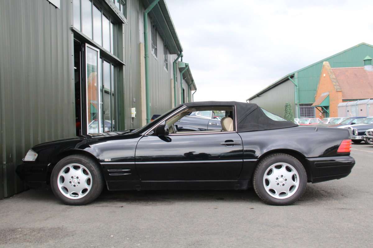 Mercedes-Benz SL320 R129 in Black with Beige Leather - The SLSHOP